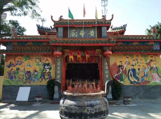 南宁哪些道观寺院可以买符咒灵符能做超度法事道场  符咒 道教符咒 符咒大全 灵符大全 符咒有哪些 请符咒 买符咒 十大害人符咒 道士的符咒 法事招财 招财法事 法事超度 超度法事 和合法事 桃花法事 爱情法事 回心转意法事 化太岁法事 斩桃花法事 催桃花法事 南宁哪些道观寺院可以买符咒灵符能做超度法事道场（南宁哪里有寺庙求符） 十大符咒 第6张