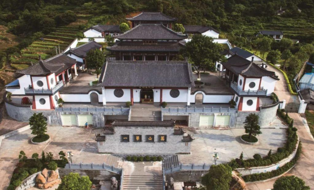 南宁哪些道观寺院可以买符咒灵符能做超度法事道场  符咒 道教符咒 符咒大全 灵符大全 符咒有哪些 请符咒 买符咒 十大害人符咒 道士的符咒 法事招财 招财法事 法事超度 超度法事 和合法事 桃花法事 爱情法事 回心转意法事 化太岁法事 斩桃花法事 催桃花法事 南宁哪些道观寺院可以买符咒灵符能做超度法事道场（南宁哪里有寺庙求符） 十大符咒 第10张